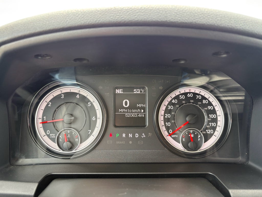 2024 RAM 1500 Classic SLT Quad Cab 4x2 6'4" Box