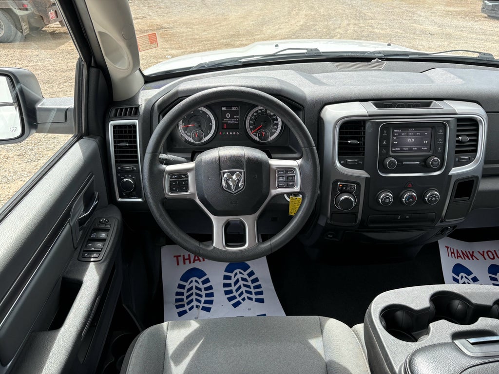 2024 RAM 1500 Classic SLT Quad Cab 4x2 6'4" Box