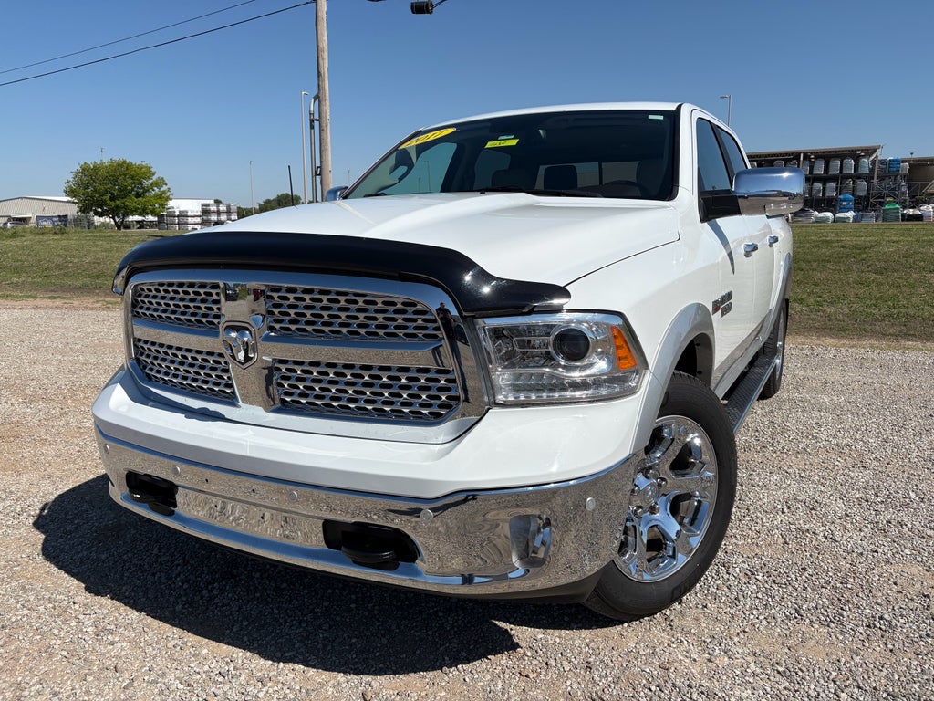 2017 RAM 1500 Laramie Crew Cab 4x4 5'7" Box