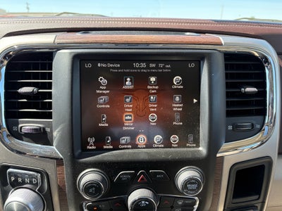 2017 RAM 1500 Laramie Crew Cab 4x4 5'7" Box