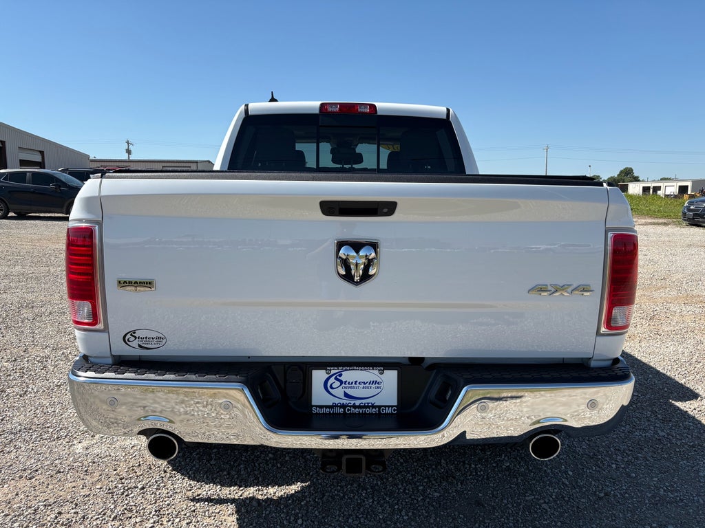 2017 RAM 1500 Laramie Crew Cab 4x4 5'7" Box