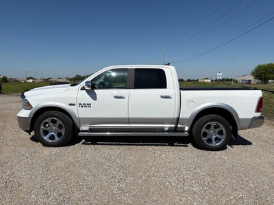 2017 RAM 1500 Laramie Crew Cab 4x4 5'7" Box