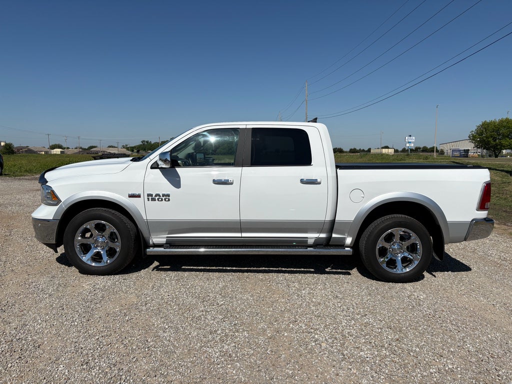 2017 RAM 1500 Laramie Crew Cab 4x4 5'7" Box