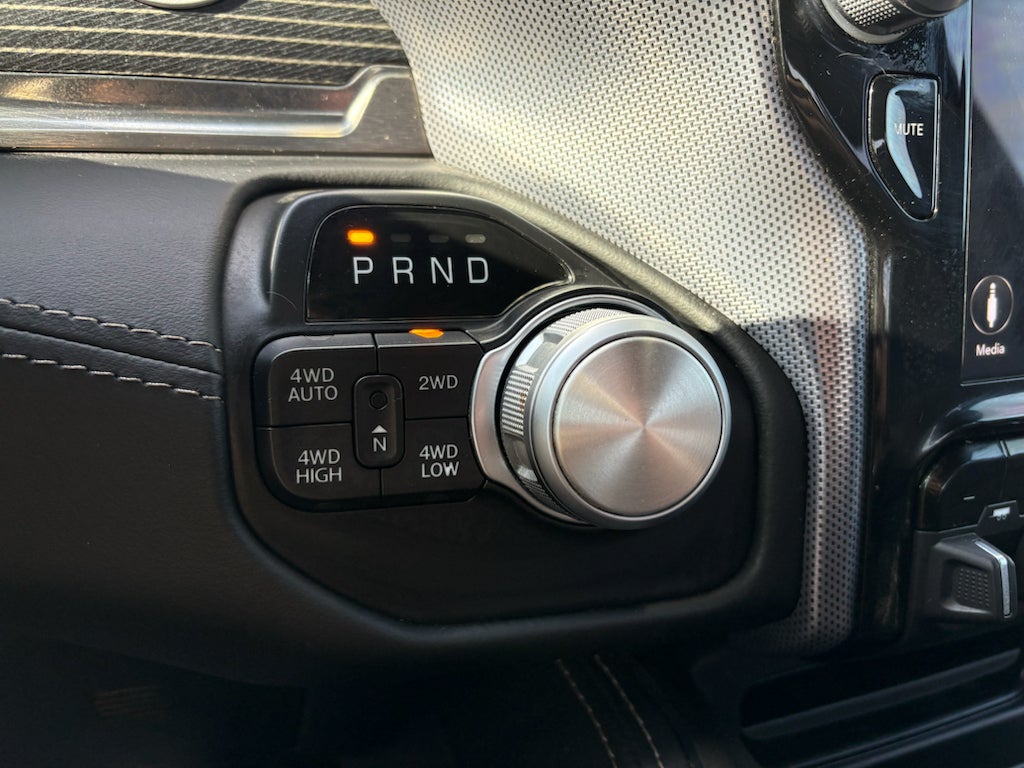 2020 RAM 1500 Limited Crew Cab 4x4 5'7" Box