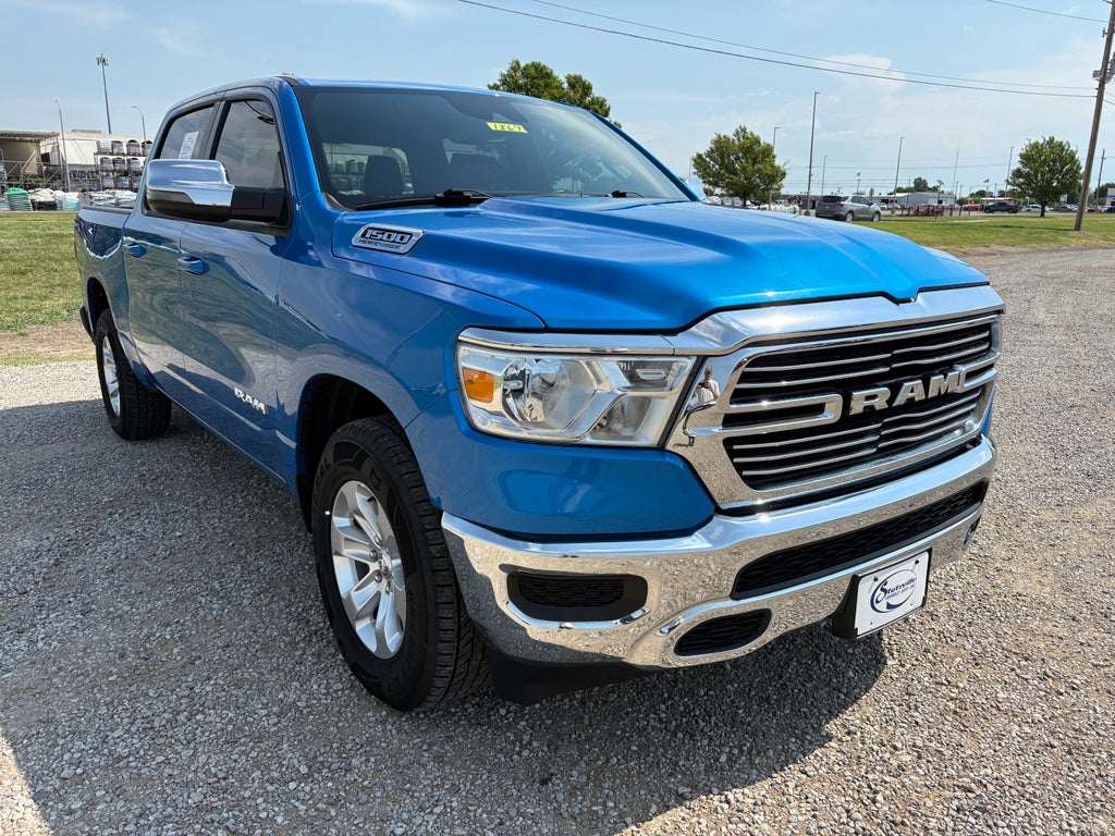 2024 RAM 1500 Laramie Crew Cab 4x4 5'7" Box