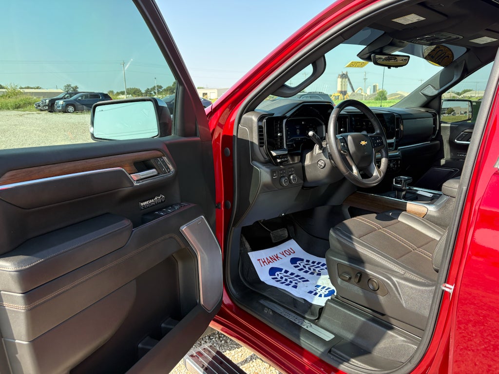 2023 Chevrolet Silverado 1500 High Country