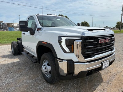 2026 GMC Sierra 3500 HD Chassis Cab Pro