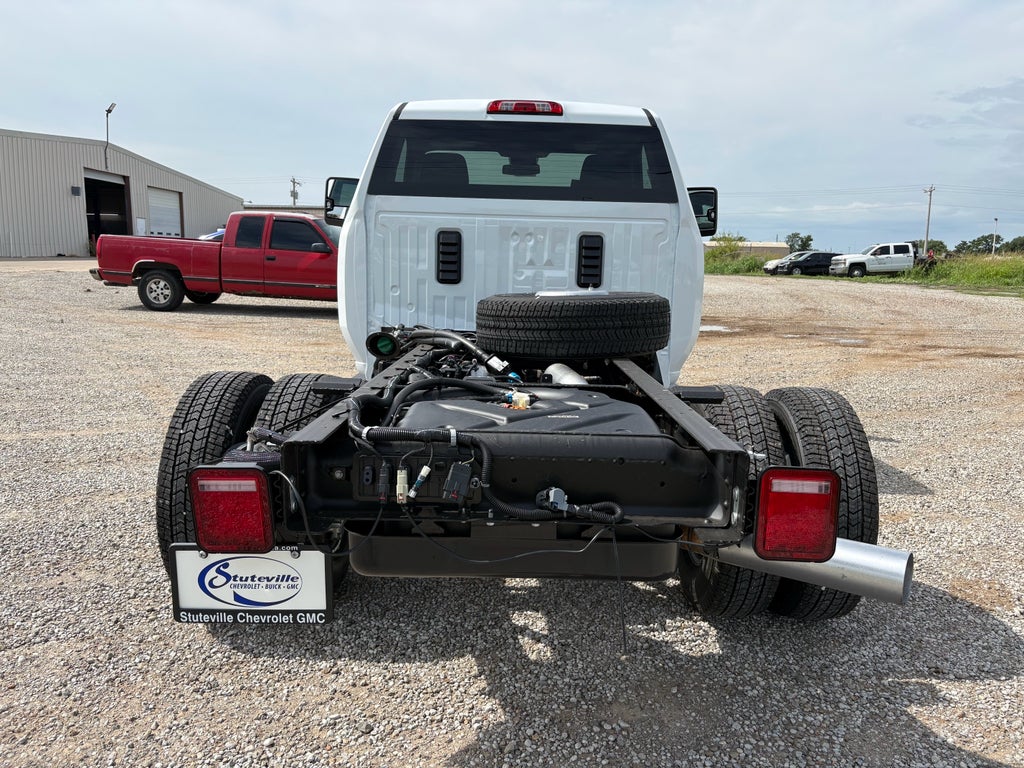 2026 GMC Sierra 3500 HD Chassis Cab Pro