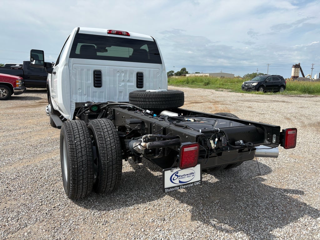 2026 GMC Sierra 3500 HD Chassis Cab Pro