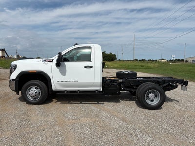 2026 GMC Sierra 3500 HD Chassis Cab Pro