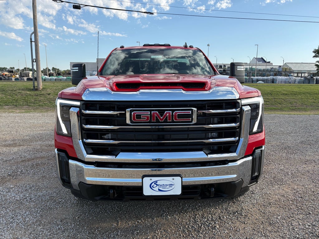2026 GMC Sierra 3500 HD Chassis Cab SLE