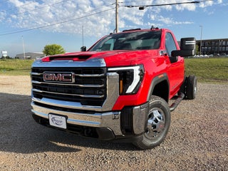 2026 GMC Sierra 3500 HD Chassis Cab SLE