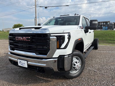 2026 GMC Sierra 3500 HD Chassis Cab Pro