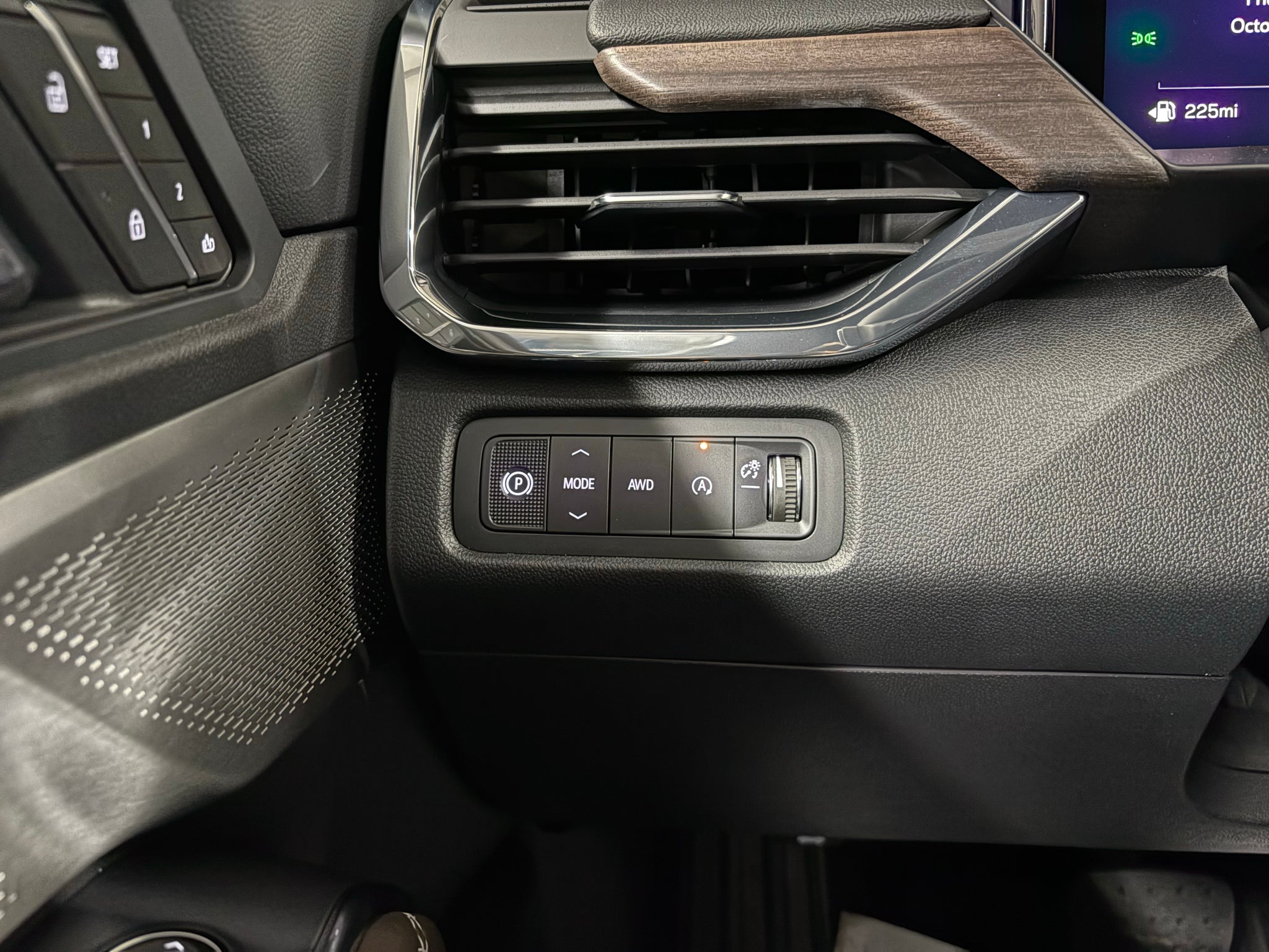 2027 GMC Acadia Denali Ultimate