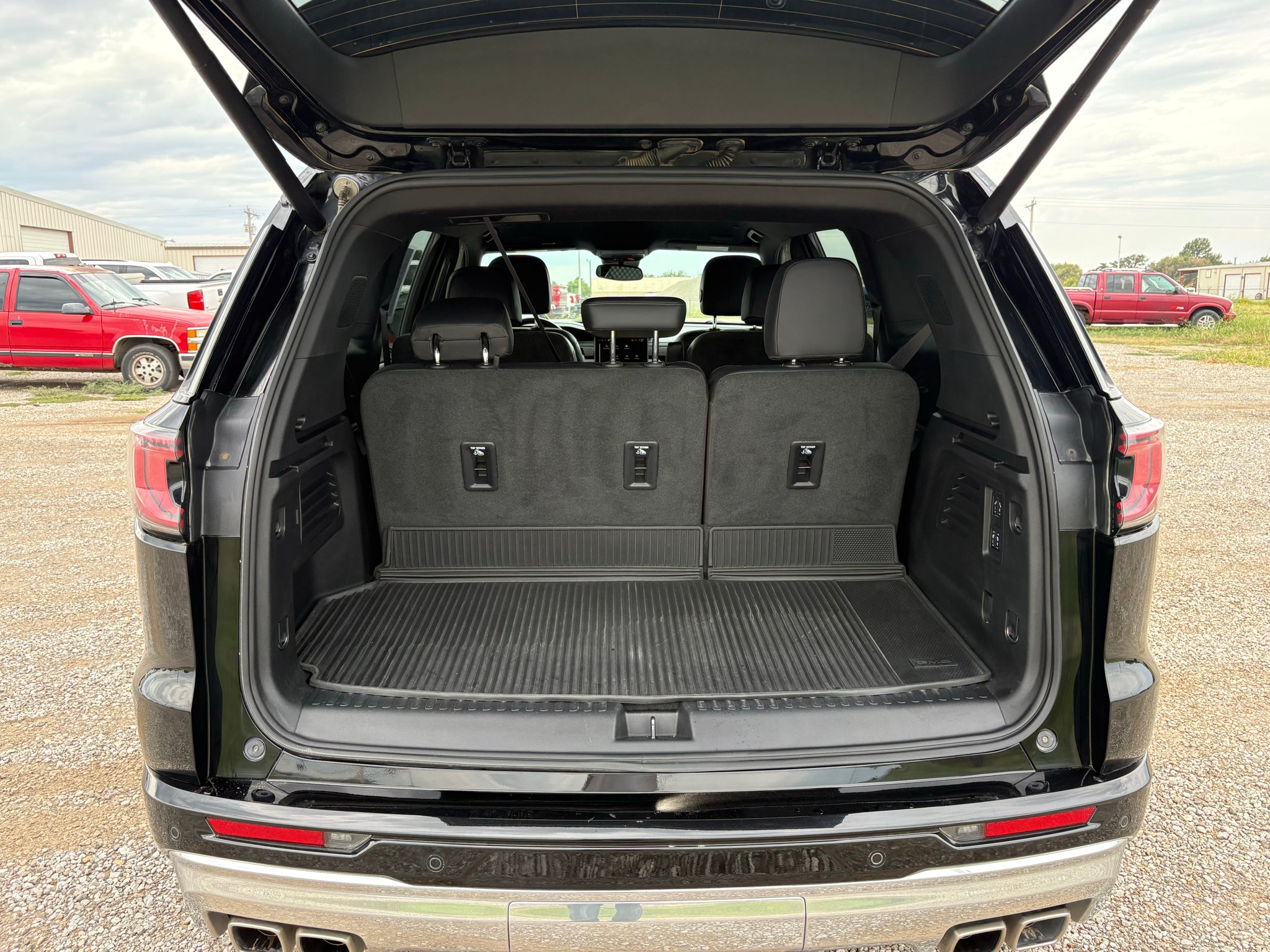 2024 GMC Acadia Denali