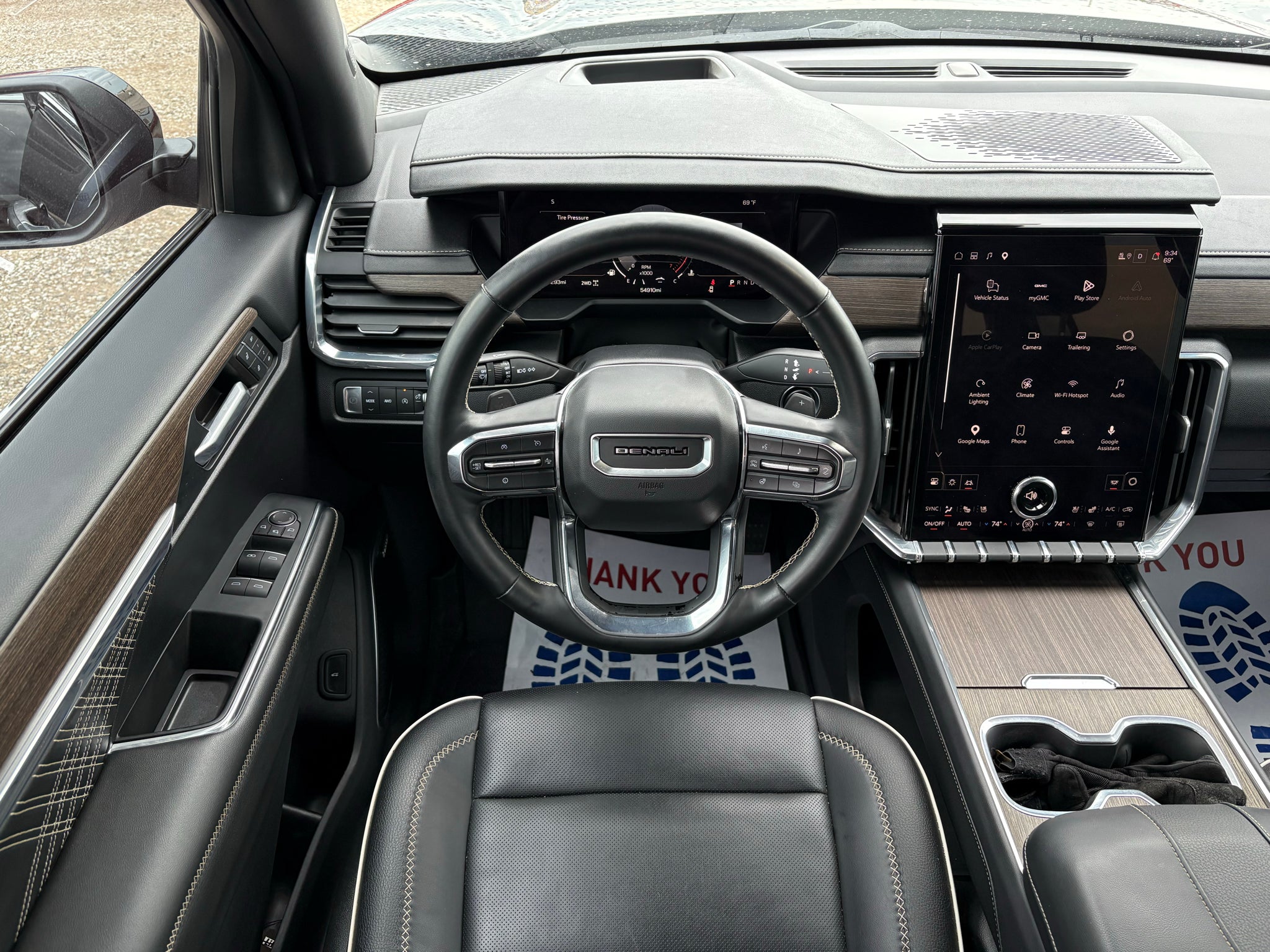 2024 GMC Acadia Denali