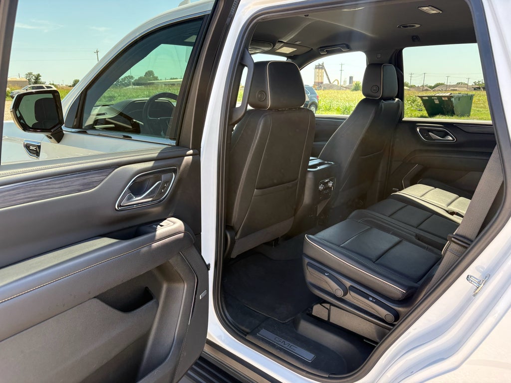2024 GMC Yukon SLT