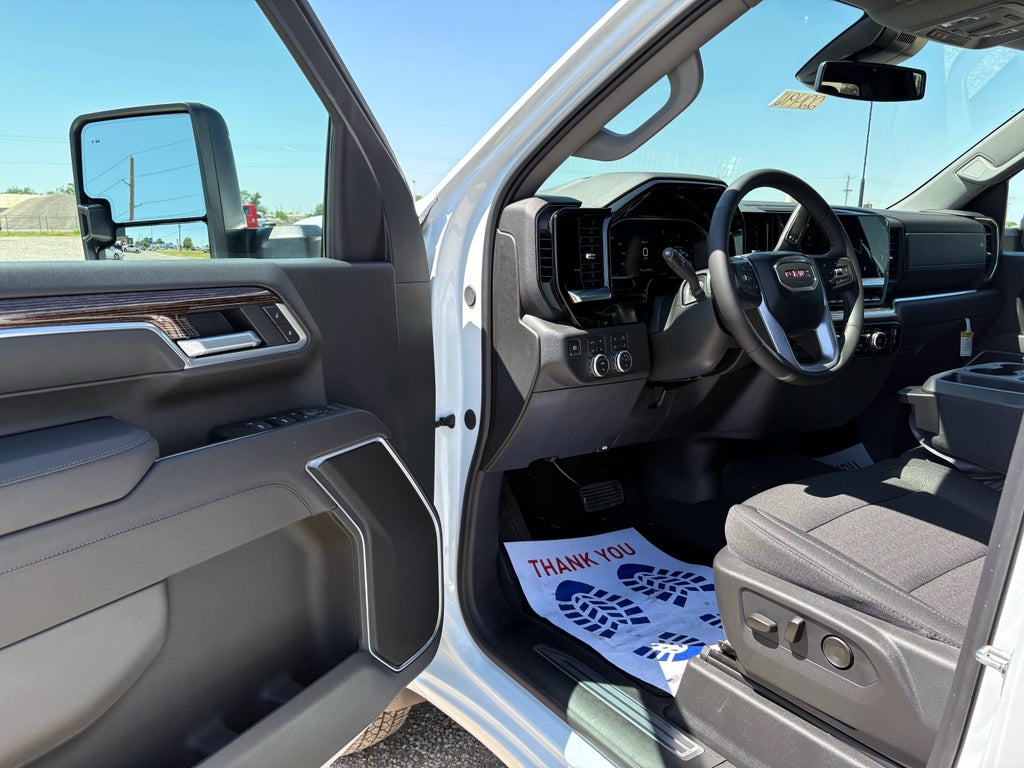 2026 GMC Sierra 3500 HD SLE DRW