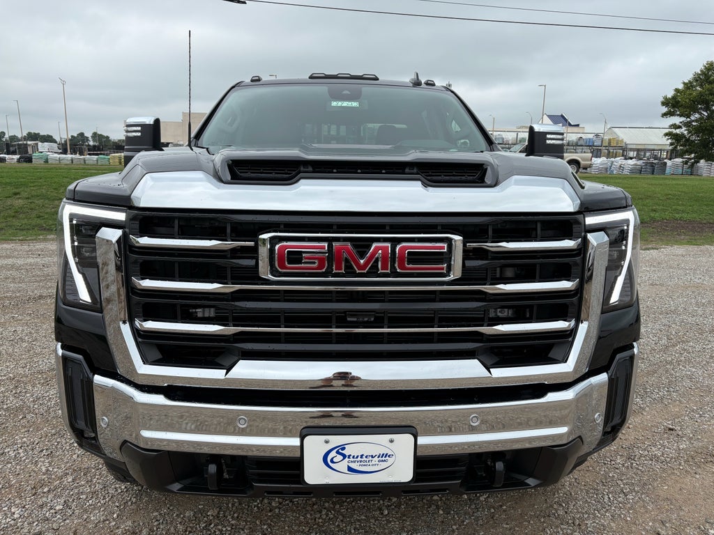 2026 GMC Sierra 3500 HD SLT