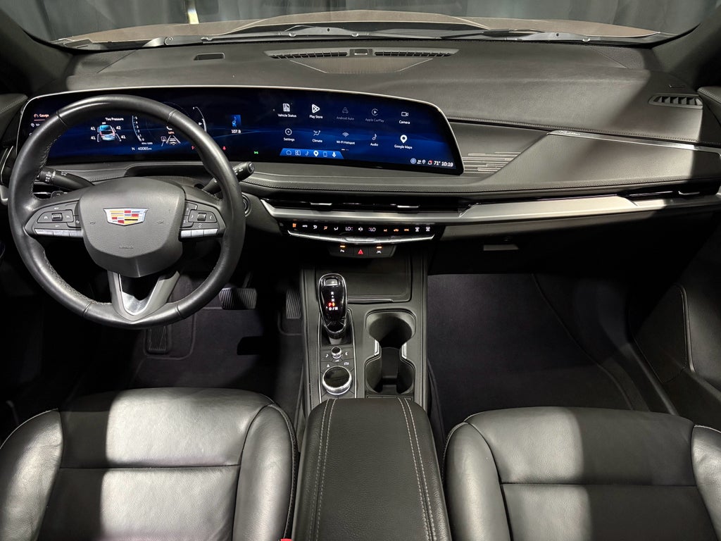 2025 Cadillac XT4 Premium Luxury