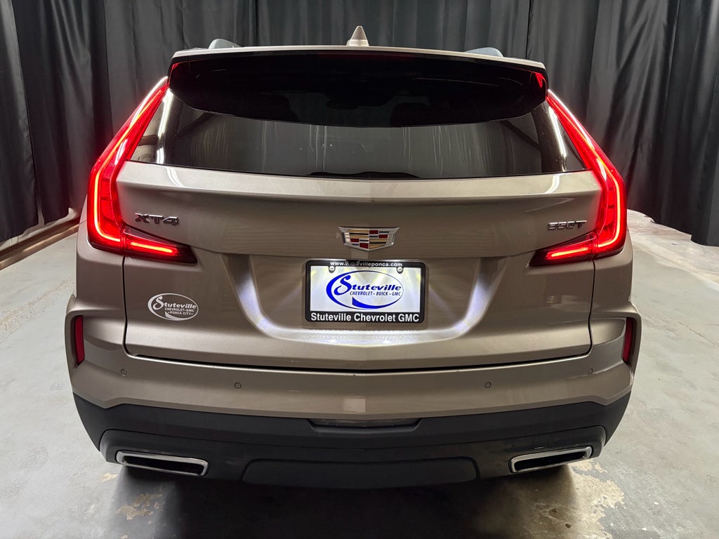 2025 Cadillac XT4 Premium Luxury