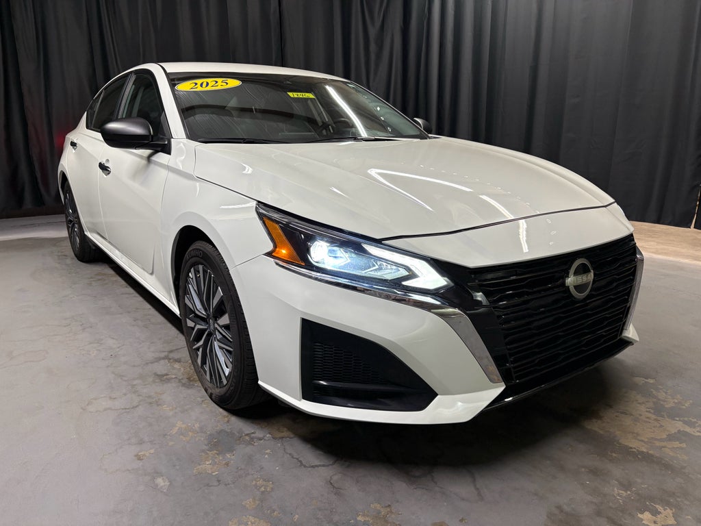 2025 Nissan Altima SV FWD