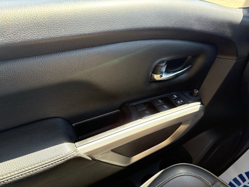 2019 Nissan TITAN PRO-4X