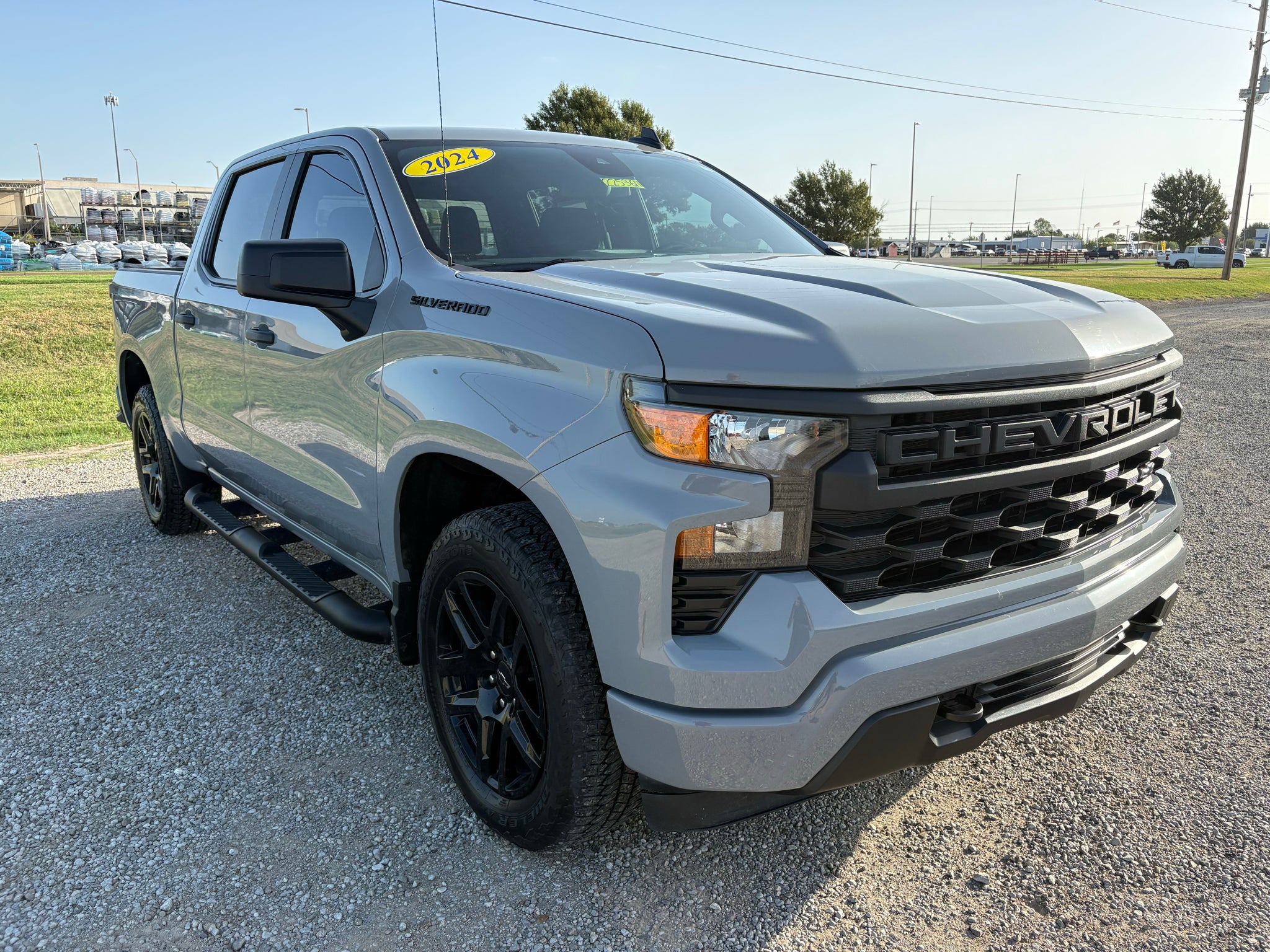 2024 Chevrolet Silverado 1500 Custom