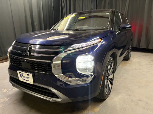 2025 Mitsubishi Outlander SE