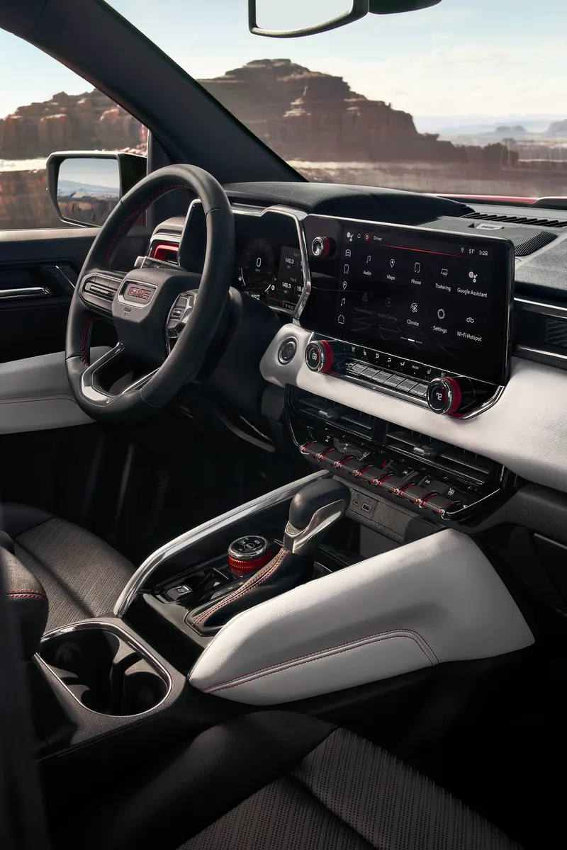 2026 GMC Canyon infotainment system at Stuteville GMC in PONCA CITY OK